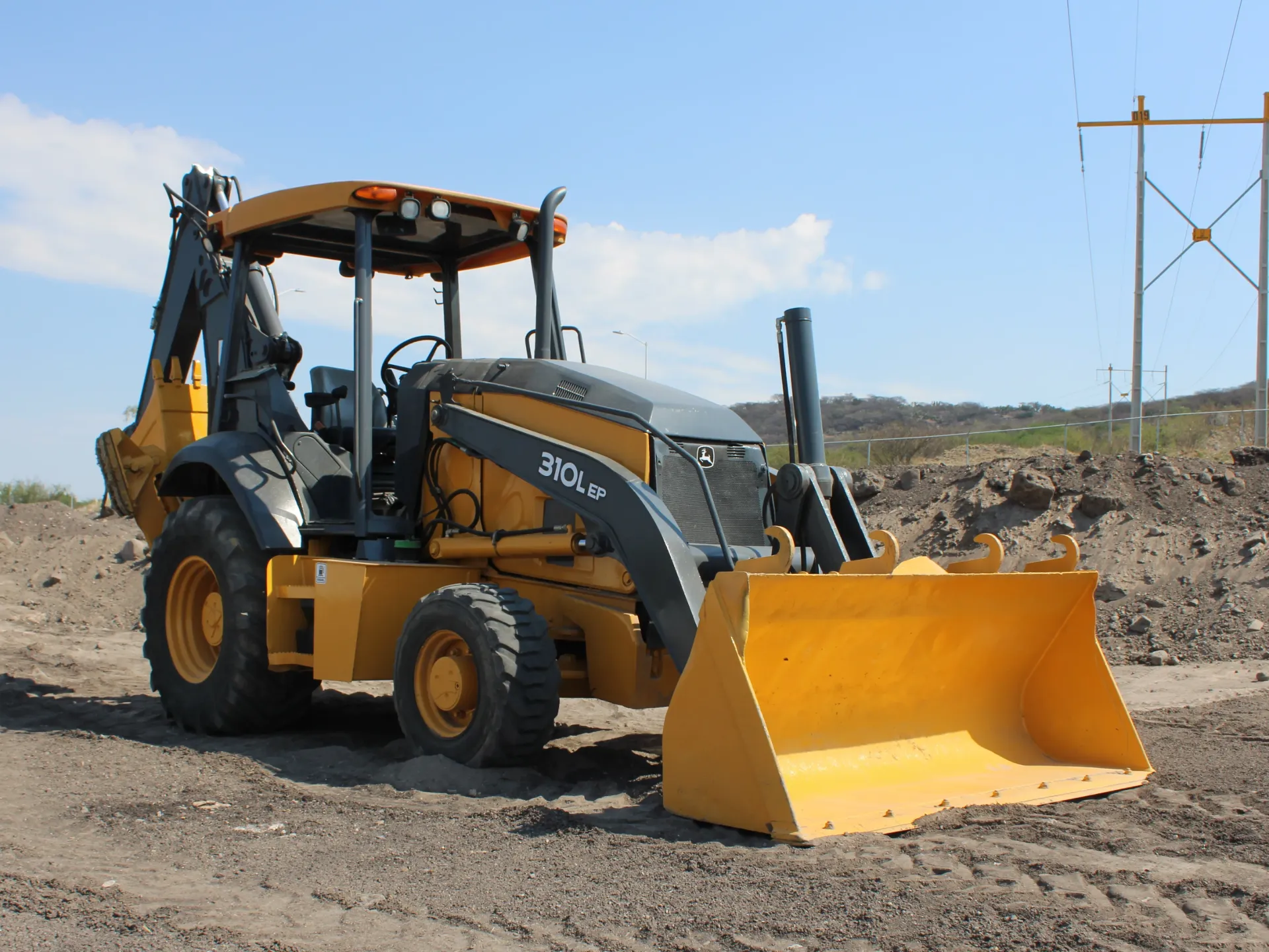 2016 JOHN DEERE 310LEP 4x4