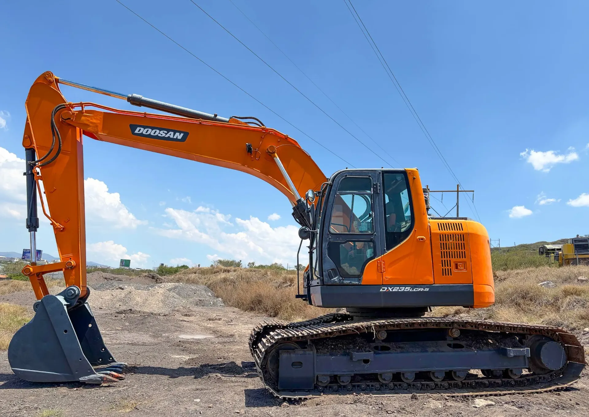 2018 DOOSAN DX235LCR-5