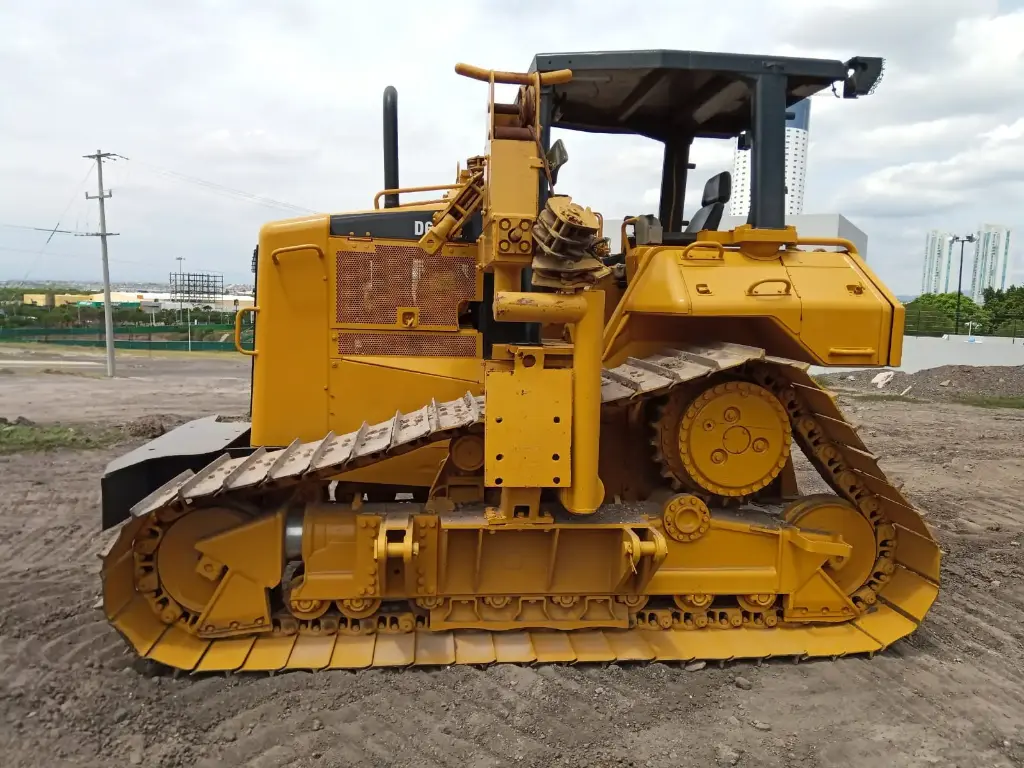 2004 CATERPILLAR D6N LGP