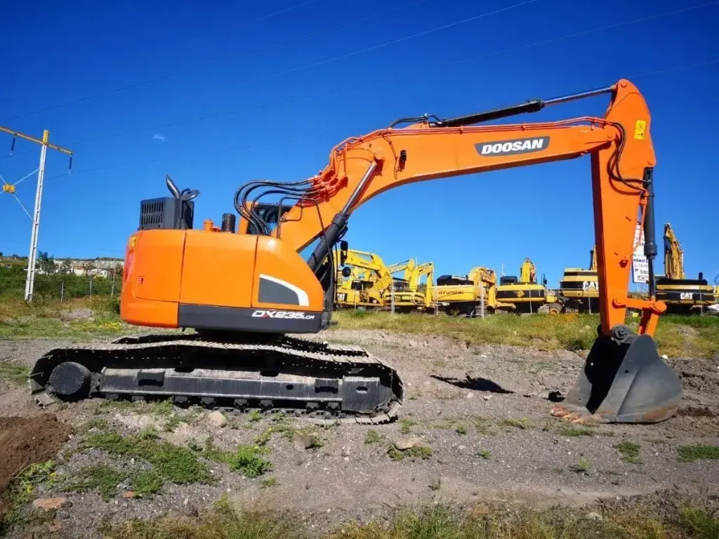 2018 DOOSAN DX235LCR-5
