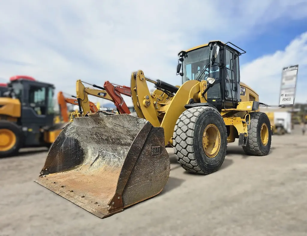 2014 CATERPILLAR 938K