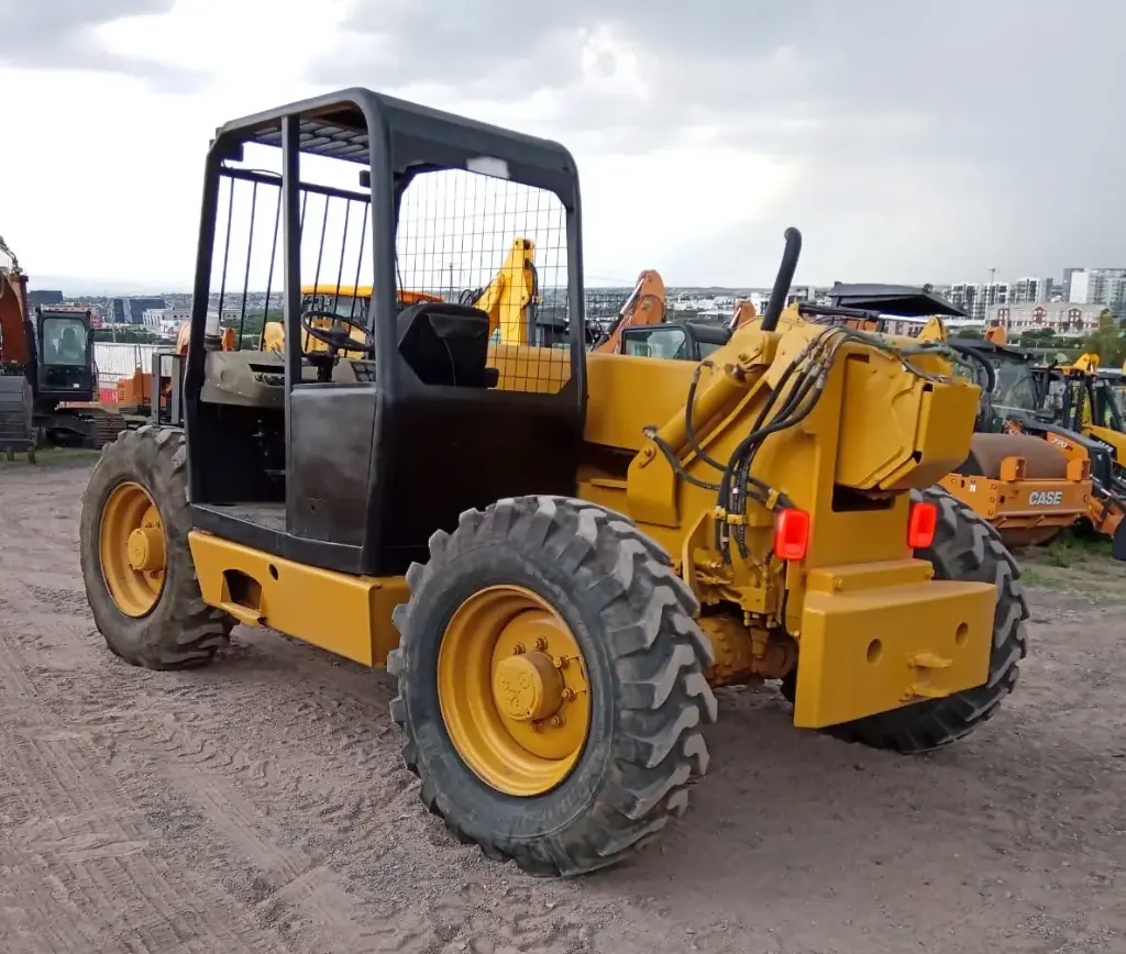 2002 CATERPILLAR TH82