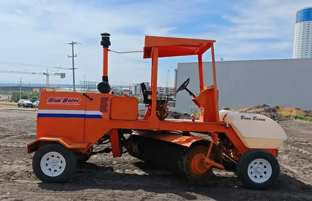 1999 BROCE BROOM RJ350