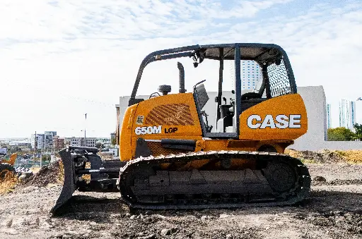 2018 CASE 650M LGP Uso: 5,465 hrs