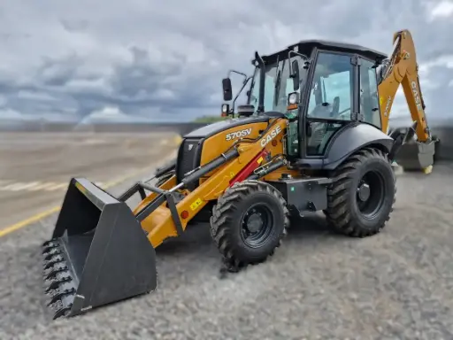2025 CASE 570SV 4X4